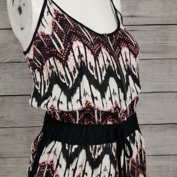 Material Girl Size S Crop Pant Jumpsuit Zipper Front Elastic Waist Side pockets - Picture 4 of 6